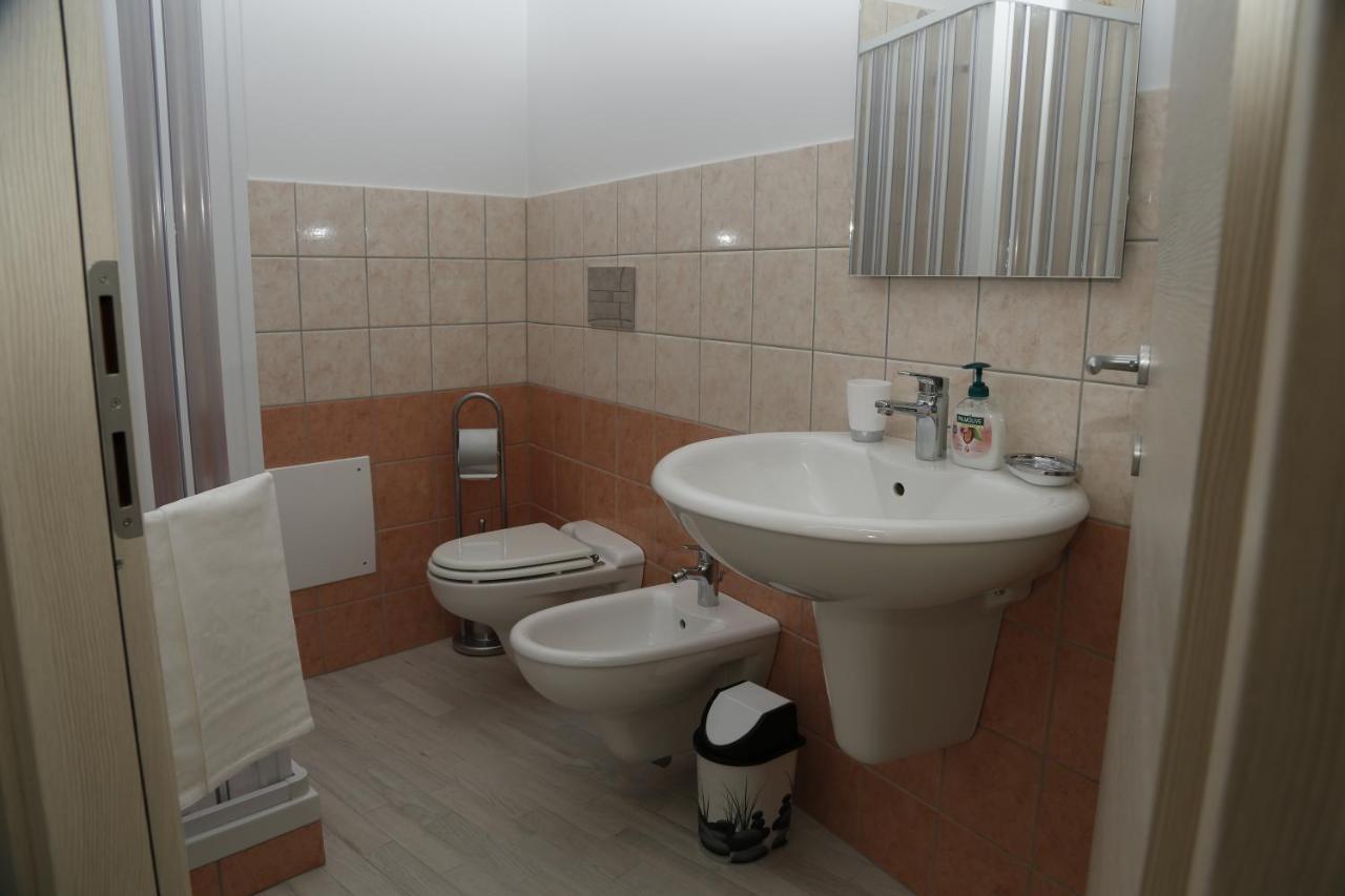 B&B Al Centro ニコジーア エクステリア 写真